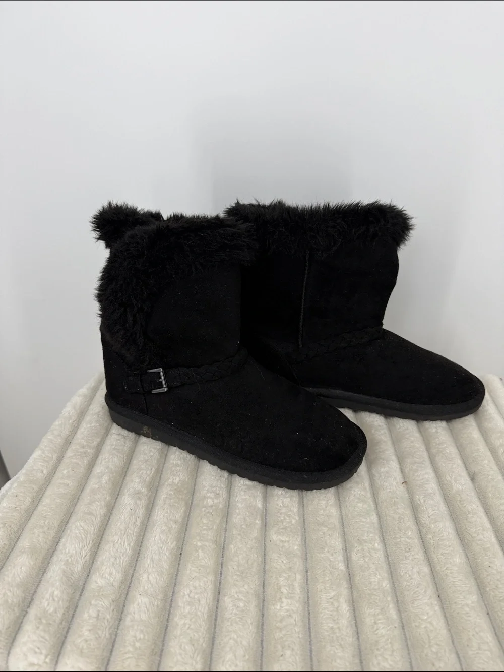 The Children’s Place Black Fur-Trim Suede Winter Boots Big Girls 6